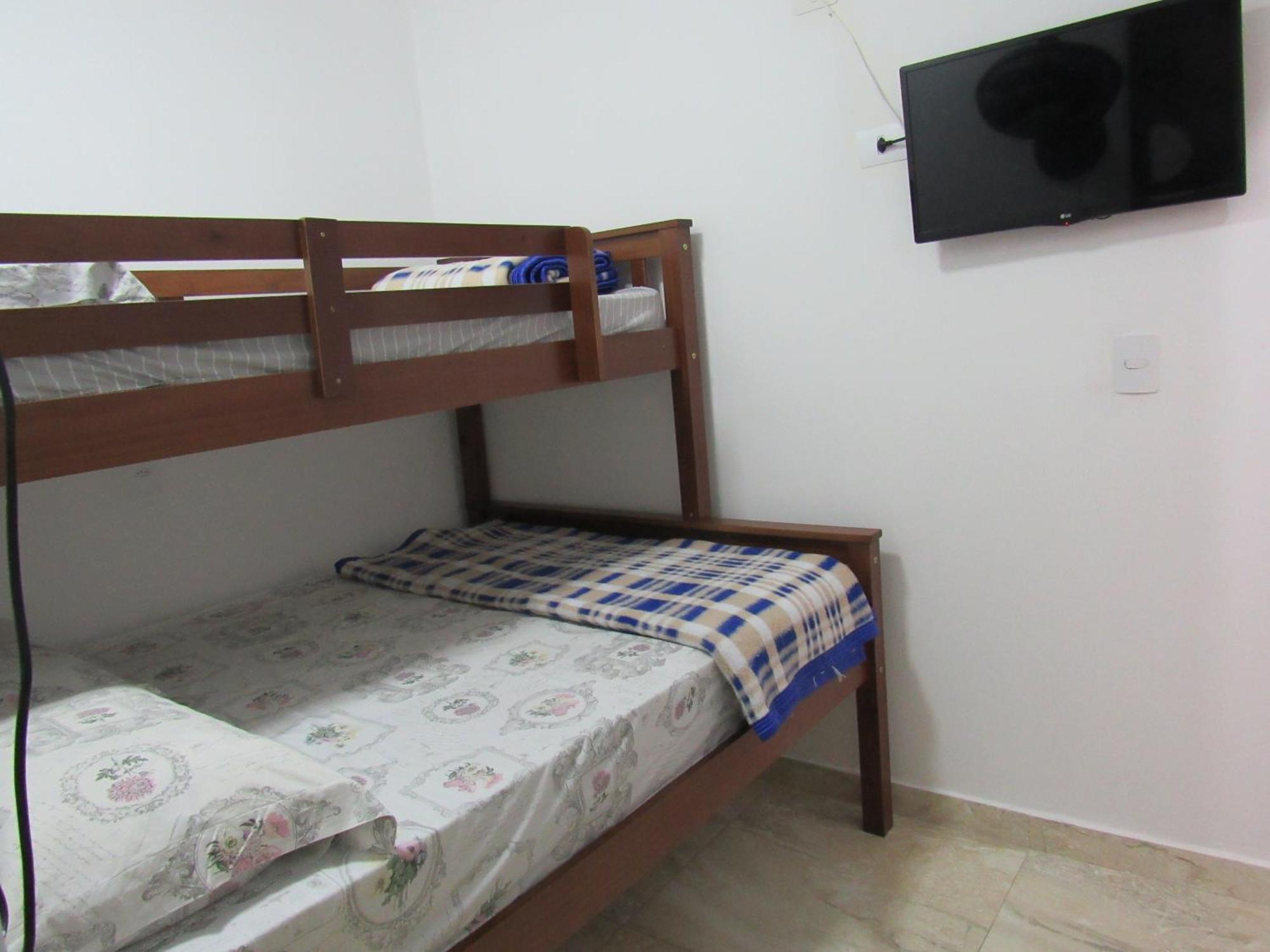 Vitoria Hostel Guarulhos Esterno foto