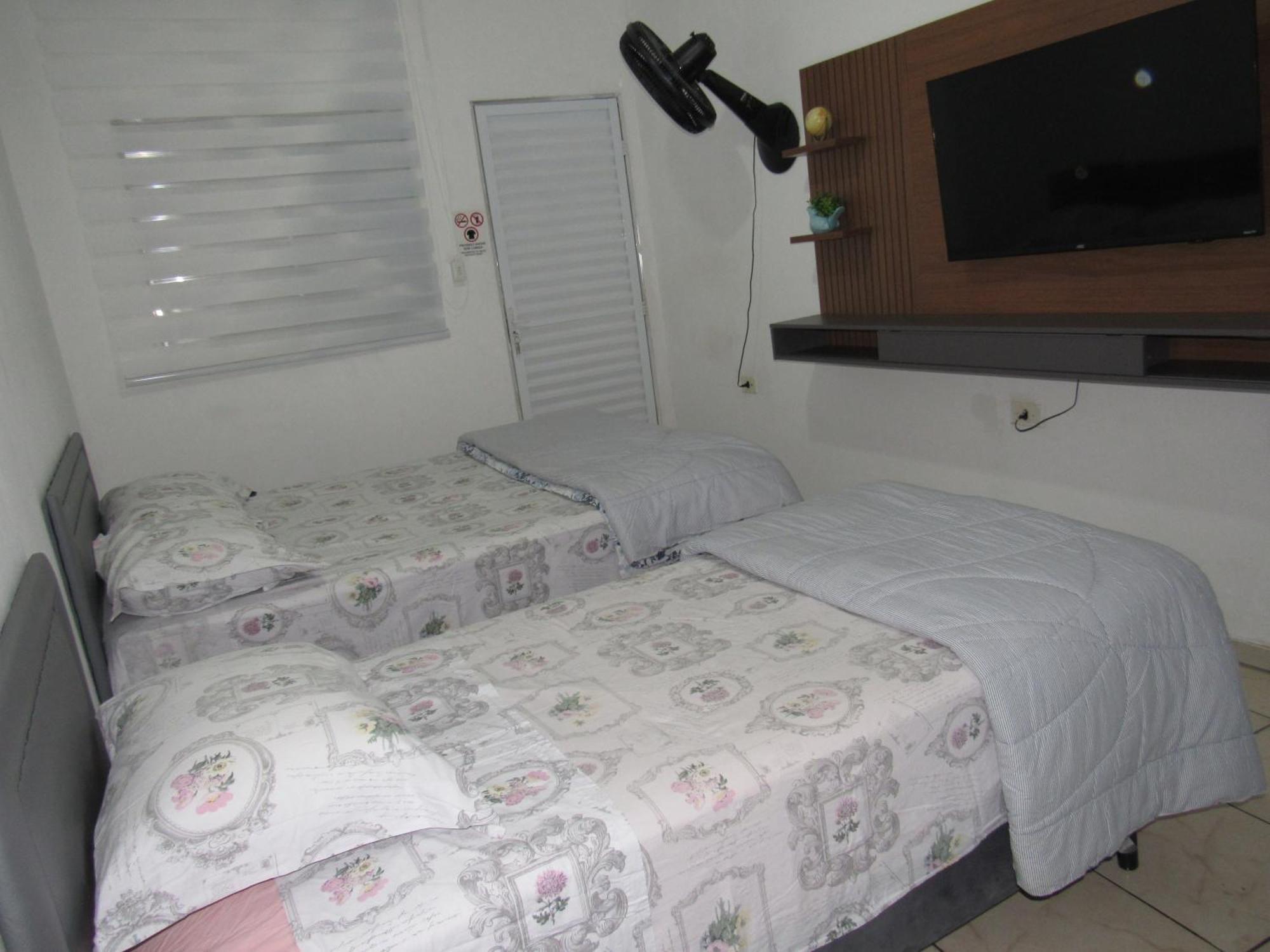 Vitoria Hostel Guarulhos Esterno foto